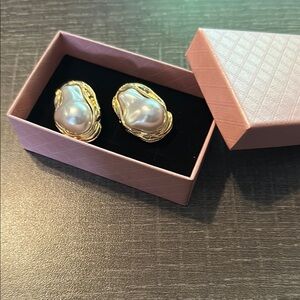 Baroque Pearl Fashion Earrings